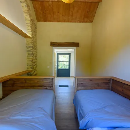 La Grange D'emile Gites, Roulottes Et Piscine Blandas